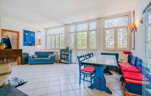 Interior - Nice home in Terracina (Terracina)