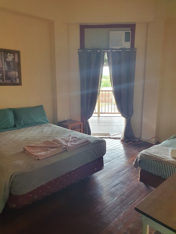 Room - Silkwood Hotel (Silkwood)