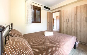 2 chambres, Wi-Fi gratuit, draps fournis