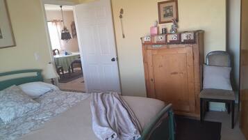 1 chambre, fer et planche Ă repasser, Wi-Fi gratuit, draps fournis