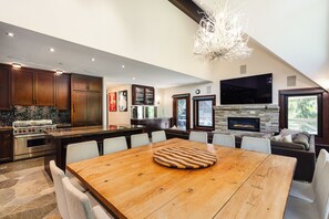 تناول الطعام