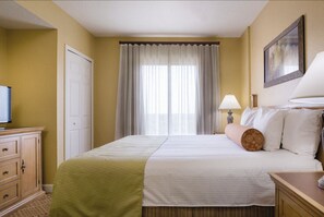 1 bedroom, in-room safe, iron/ironing board, travel cot