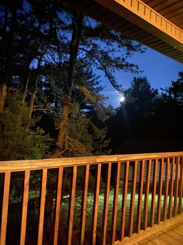 Cabin 5 Fall Asleep to the New River's Song