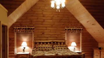 6 bedrooms, desk, iron/ironing board, free WiFi