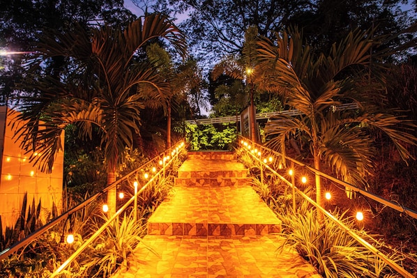 Exterior - Hotel Villas y Glampings MyA, Puerto Viejo, Limon, C.R (Cahuita)