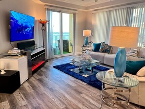 Smart TV, fireplace, computer monitors