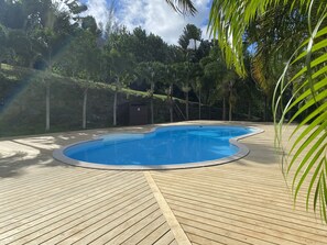Outdoor pool, a heated pool