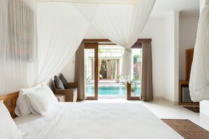 Luxury Room, 5 Bedrooms | Premium bedding, desk, free WiFi, bed sheets - Ariana Villa (Canggu)