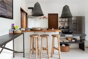 Luxury Room, 5 Bedrooms | Private kitchen - Ariana Villa (Canggu)