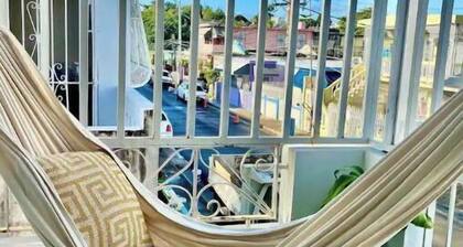 casa gumamela - airy shared space in santurce