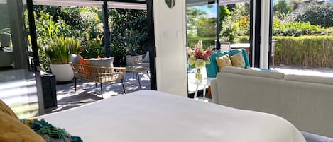 1 quarto, Wi-Fi de cortesia, roupa de cama