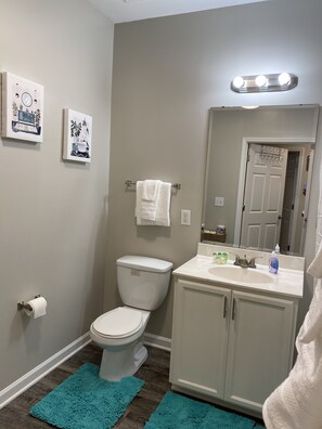 وحدات دش مع أحواض استحمام