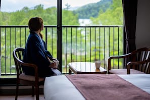 In-room safe, iron/ironing board, free WiFi, bed sheets