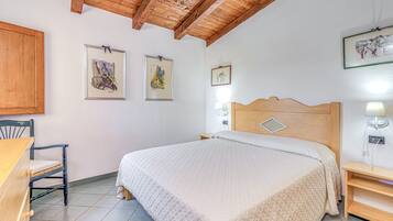 2 Schlafzimmer, BĂŒgeleisen/BĂŒgelbrett, BettwĂ€sche