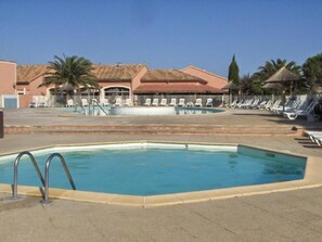 Piscine extérieure, piscine chauffée