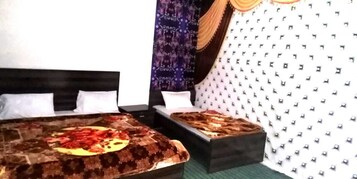 Standard Triple Room | Iron/ironing board