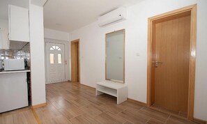 公寓 (Two-Bedroom Apartment) | 外观