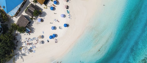 In StrandnĂ€he, weiĂer Sandstrand