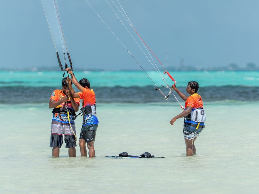 Surfing/bodyboarding