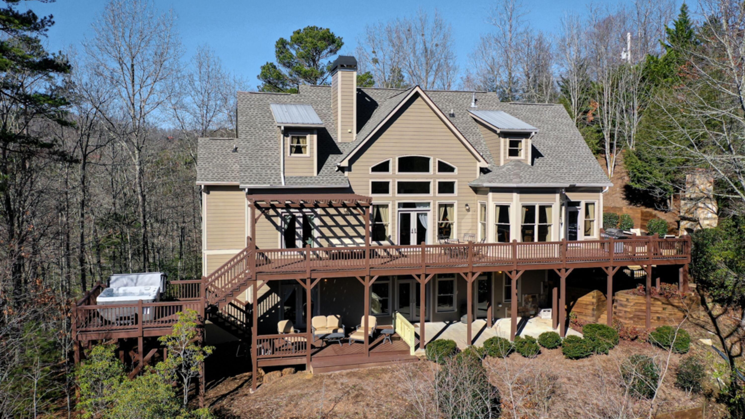 Nhà, 5 phòng ngủ | Ngoại thất