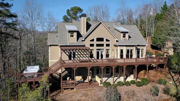 Nhà, 5 phòng ngủ | Ngoại thất