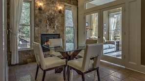 獨棟房屋, 5 間臥室 | 房內用餐區