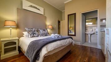 Room, 1 Bedroom, Patio, Garden View | 1 bedroom, internet