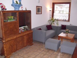 公寓, 2 间卧室, 花园景观 | 起居区