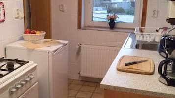 Apartment, 2 Bedrooms, Garden View | Interior