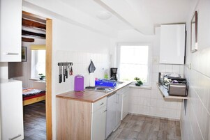 Apartment, 1 Bedroom, Garden View | Interior