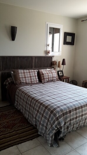 2 habitaciones, tabla de planchar con plancha y wifi gratis 