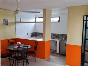 Departamento, 1 habitación, para fumadores | Cocina privada