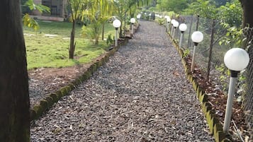 木屋, 2 间卧室, 吸烟房, 私人游泳池 | 住宿入口