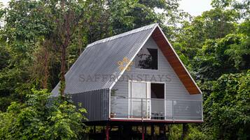 Chalet, 2 Bedrooms, Smoking, Private Pool | Exterior