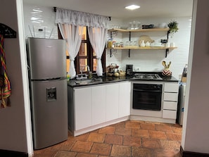 Apartment, 2 Bedrooms, Terrace, City View | Interior
