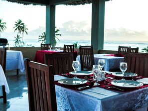 Dining - Sea Crest Hotel Zanzibar - 2 (Kiwengwa)
