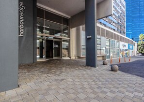 Apartment, 3 Bedrooms, Balcony, City View | Exterior