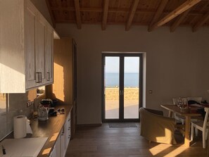 Villa, 3 Schlafzimmer, eigener Pool, Gartenblick | Innenbereich