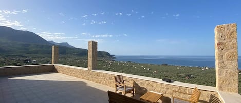 Villa, 3 chambres, piscine privée, vue jardin | Balcon