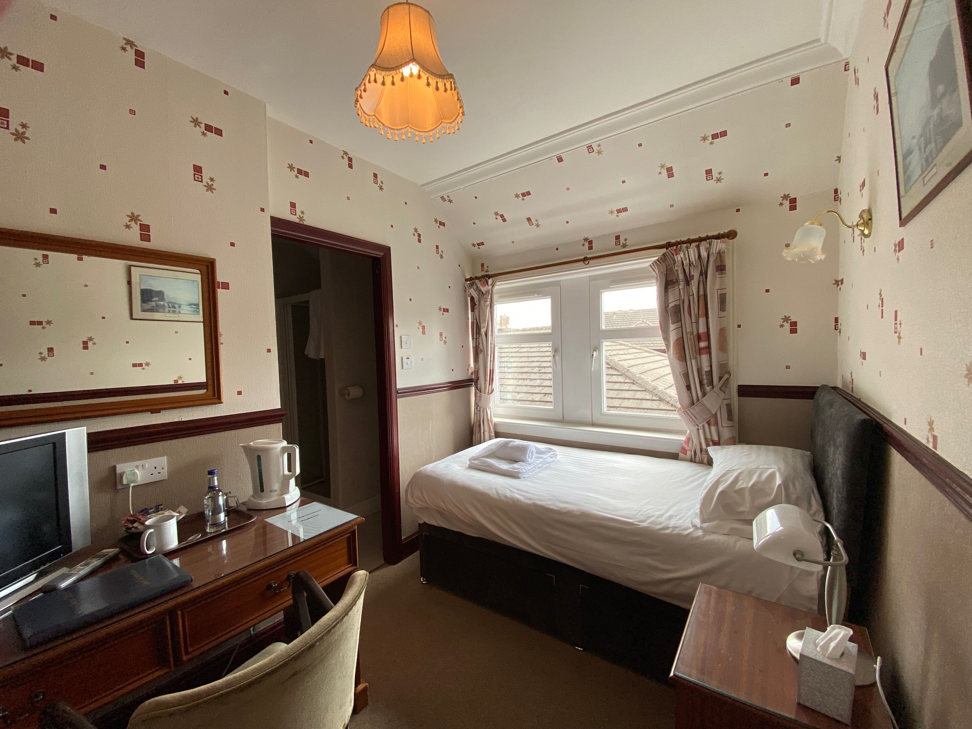Desk, iron/ironing board, free WiFi, bed sheets