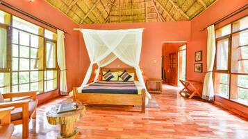 1 bedroom, bed sheets