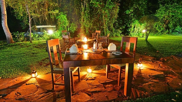 Khu ẩm thực ngoài trời