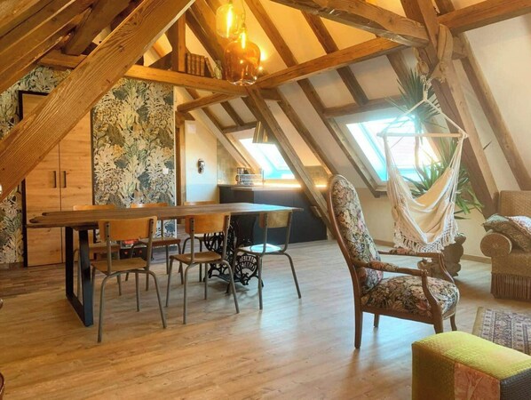 Dining - Charming cottage in the countryside near Strasbourg (Fessenheim-le-Bas)