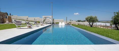 Seasonal outdoor pool