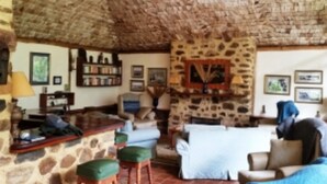 Reception - Engagi Lodge (Entebbe)