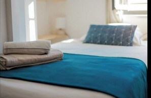2 chambres, lit parapluie, Wi-Fi gratuit, draps fournis