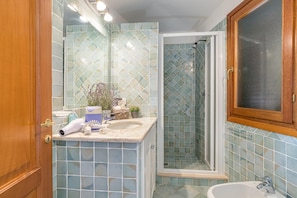 Bathroom - Villetta Franca 100m From The Beach (Golfo Aranci)