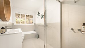 Badewanne, Haartrockner
