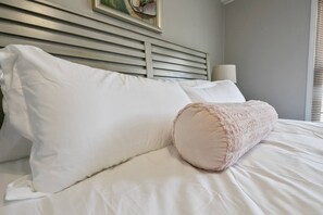4 bedrooms, in-room safe, iron/ironing board, WiFi
