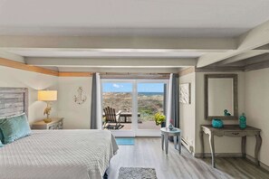 3 soveværelser, skrivebord, strygejern/strygebræt, weekendseng